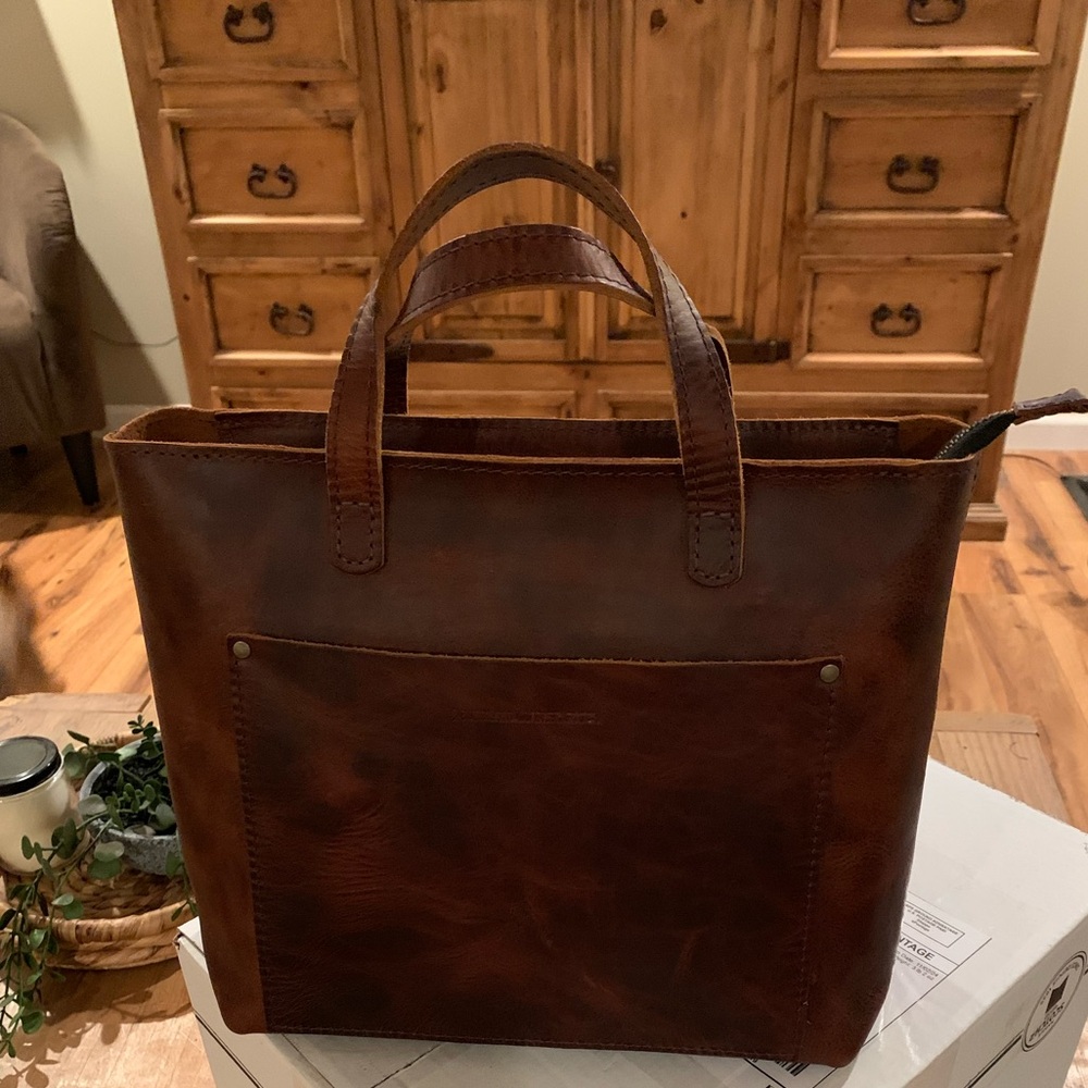 Portland leather zip top medium crossbody- Lava NWT